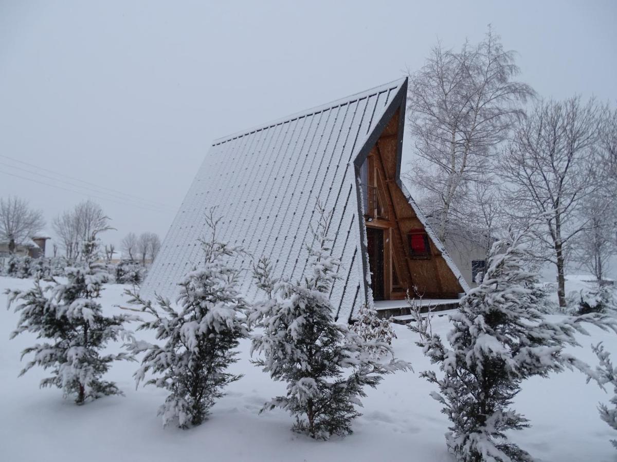 Logis Las Crozas La Cocotte Vernines Exterior photo